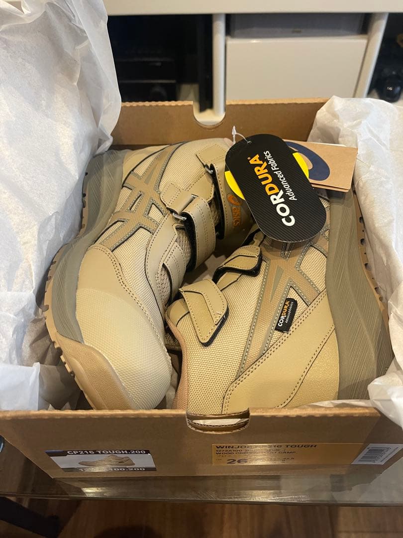 限定色　26.0 ASICS WINJOB CP216 TOUGH