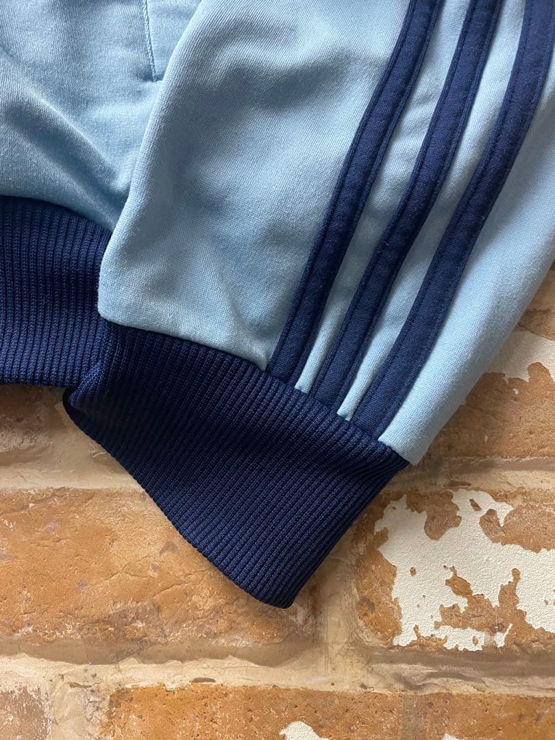 80s adidas アディダス　トラックジャケット　ワンポイント　刺繍　水色