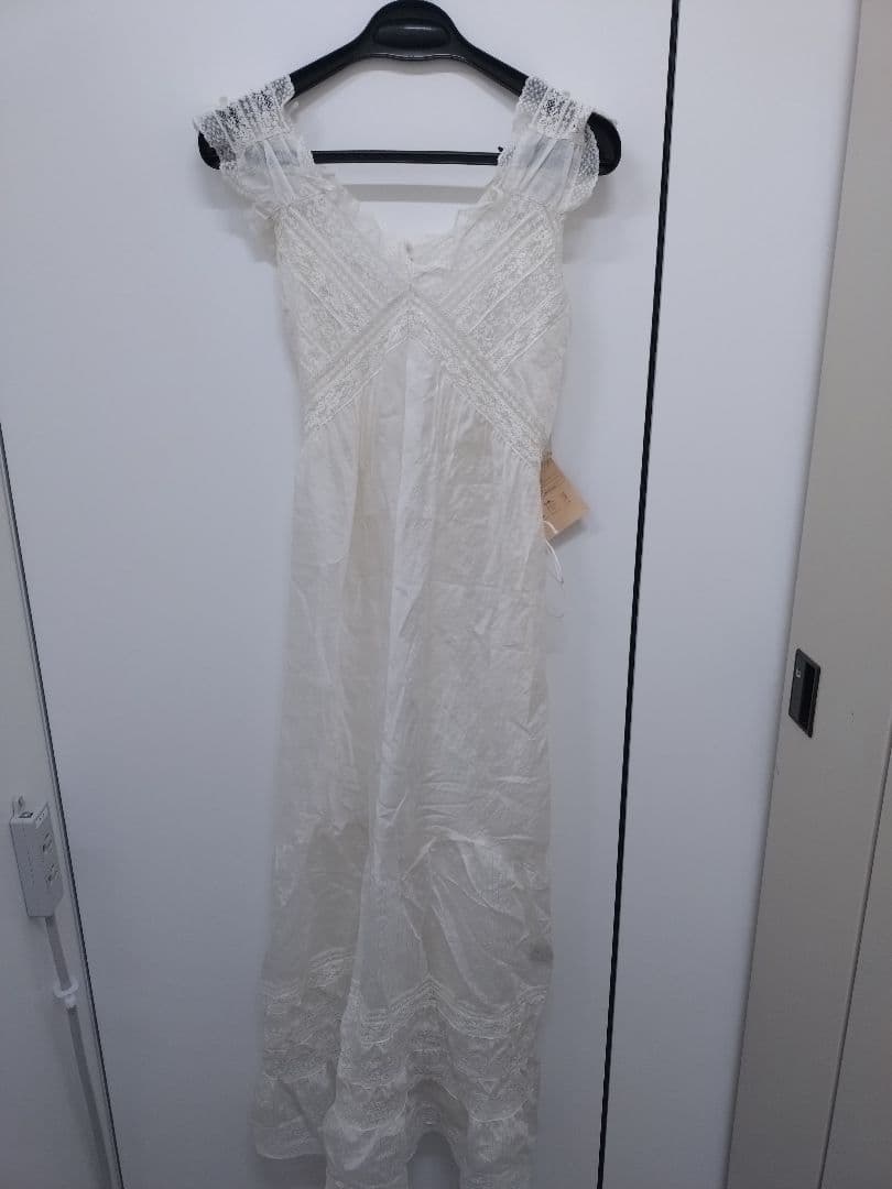 me&me couture レースワンピース 新品未使用