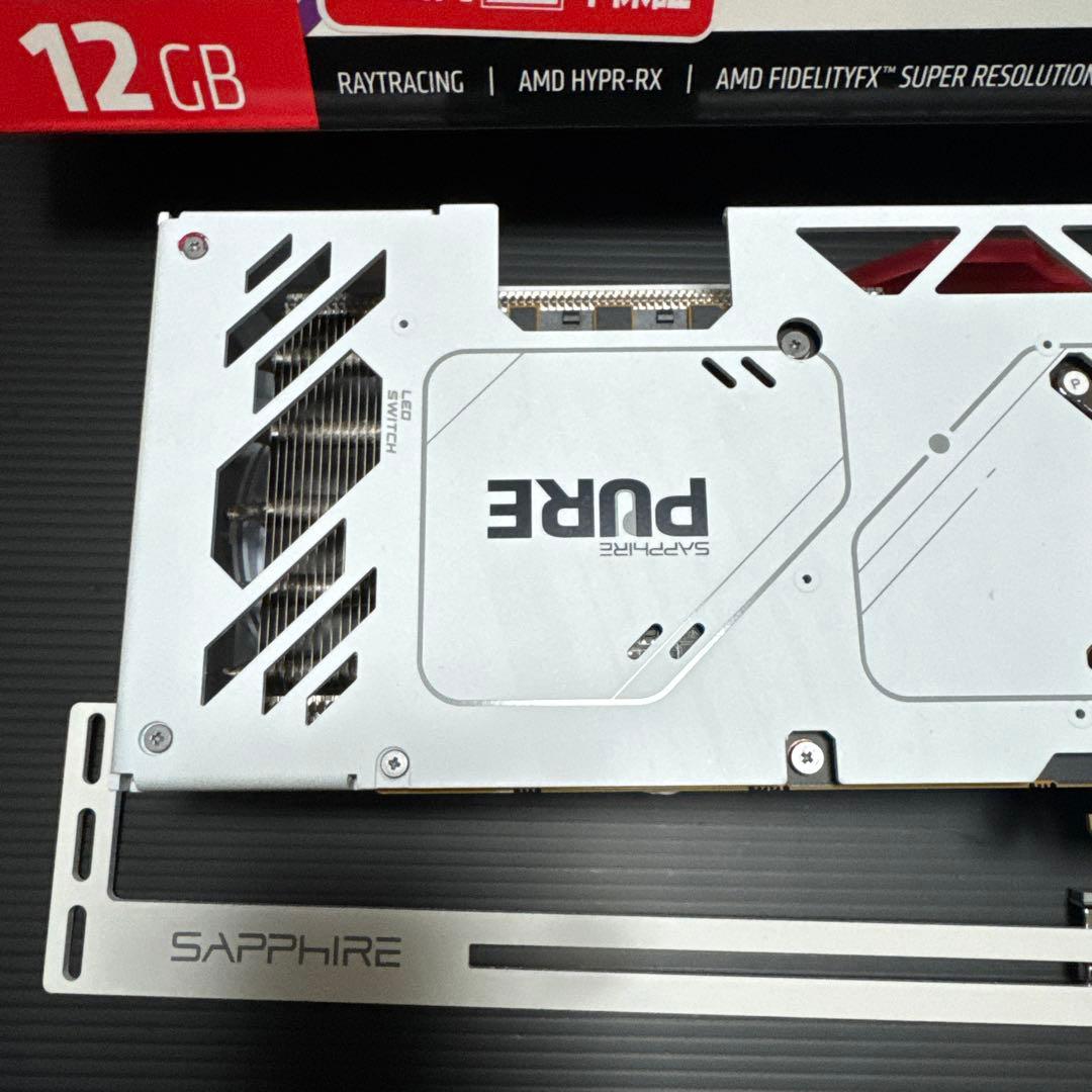 グラフィックボード・グラボ・ビデオカード Sapphire Radeon RX 7700 XT 12GB