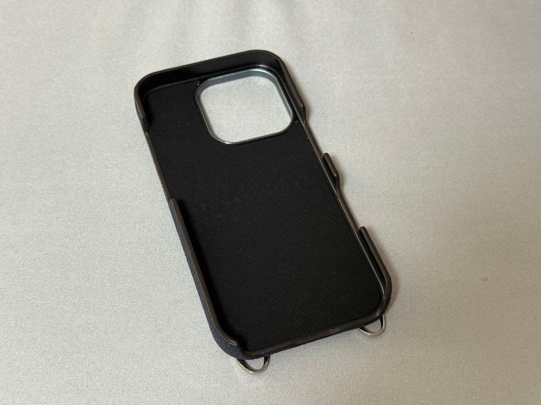 【極美品】ボナベンチュラ　iPhone 16 Pro用ケース・ストラップセット