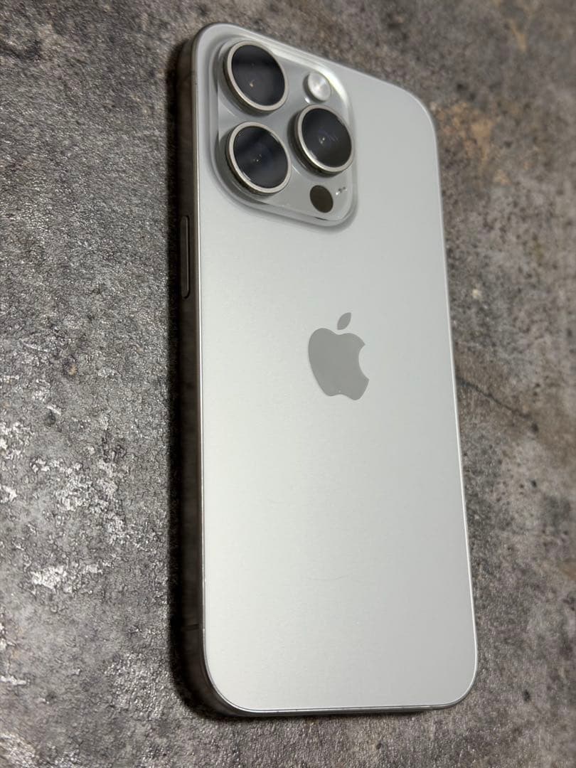 【傷少なめ】Iphonee15pro 128GB