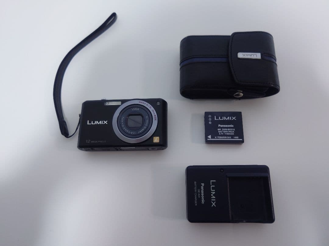 デジタルカメラ Panasonic DMC-FX100 LUMIX