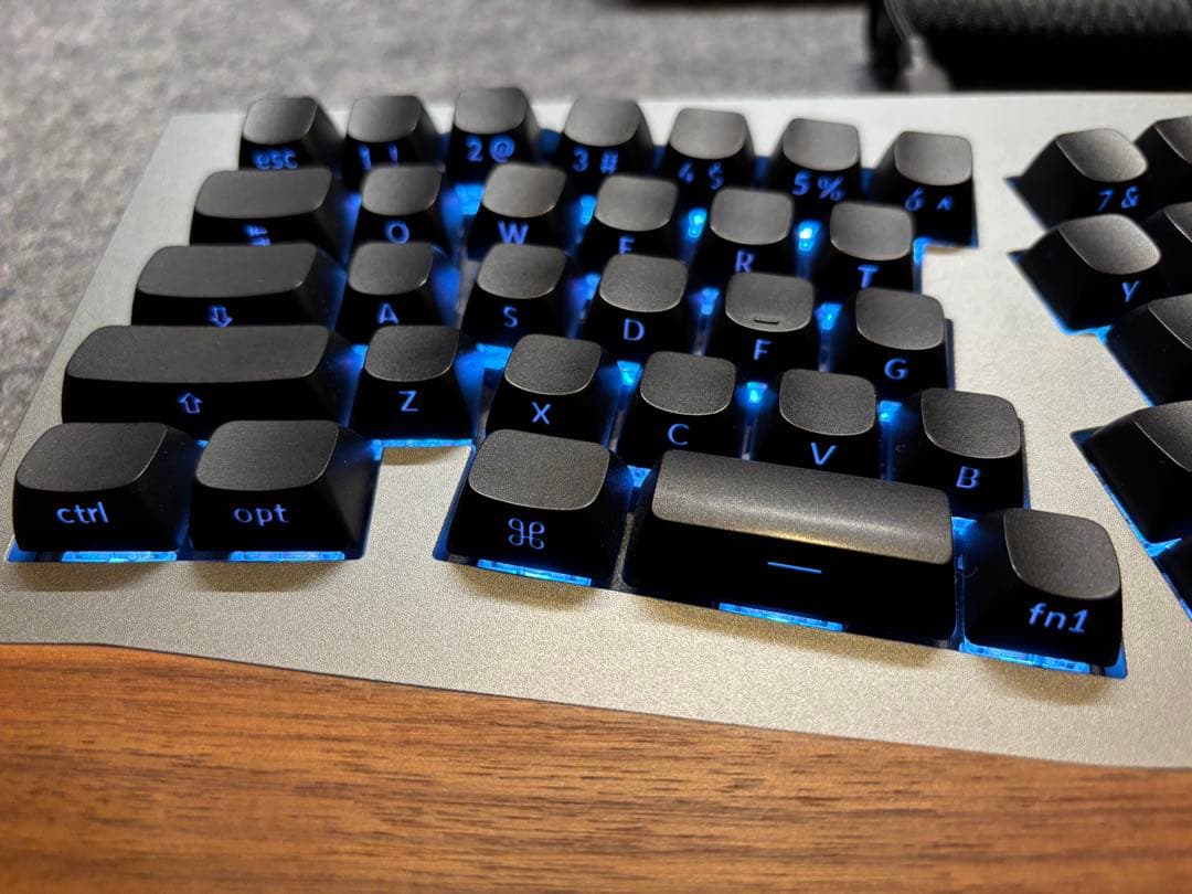 美品 Keychron Q8 Silver Gray アリス配列 有線接続のみ