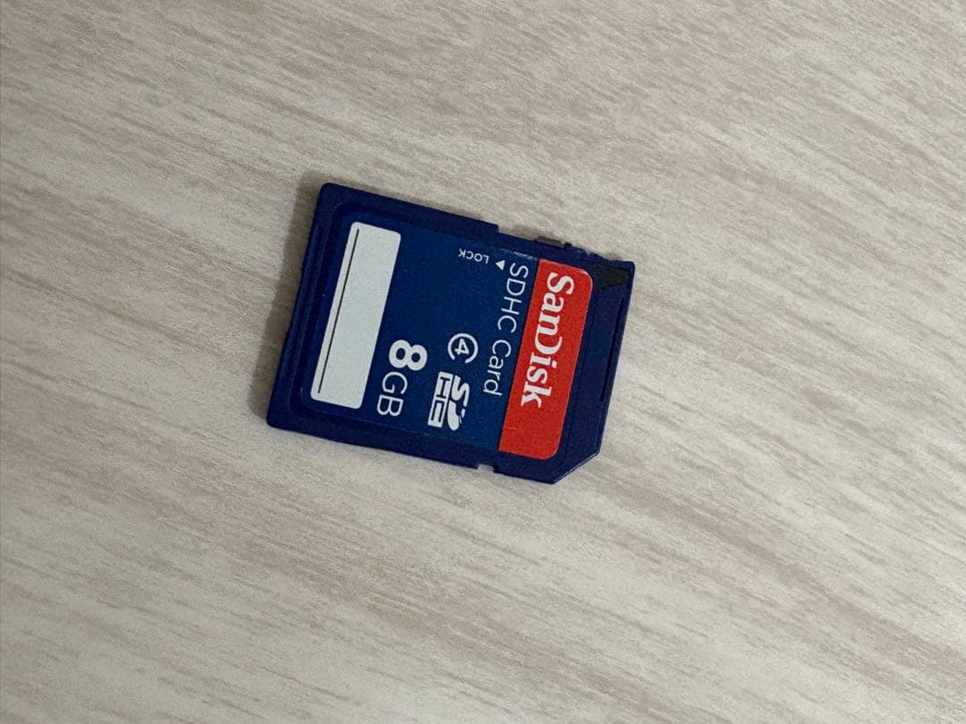 NikonのD5200 デジタル一眼レフカメラ、2レンズ18-55と55-300