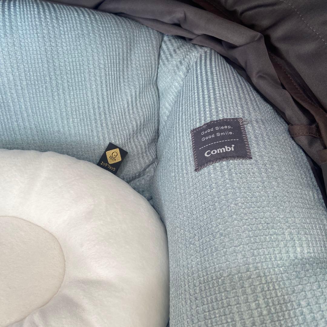 【美品】コンビ　ネムリラオートスウィング