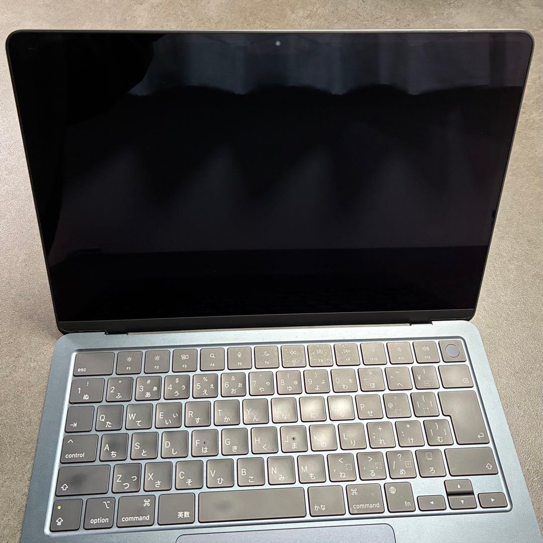 MacBook Air M2 ミッドナイト512GB メモリ8G