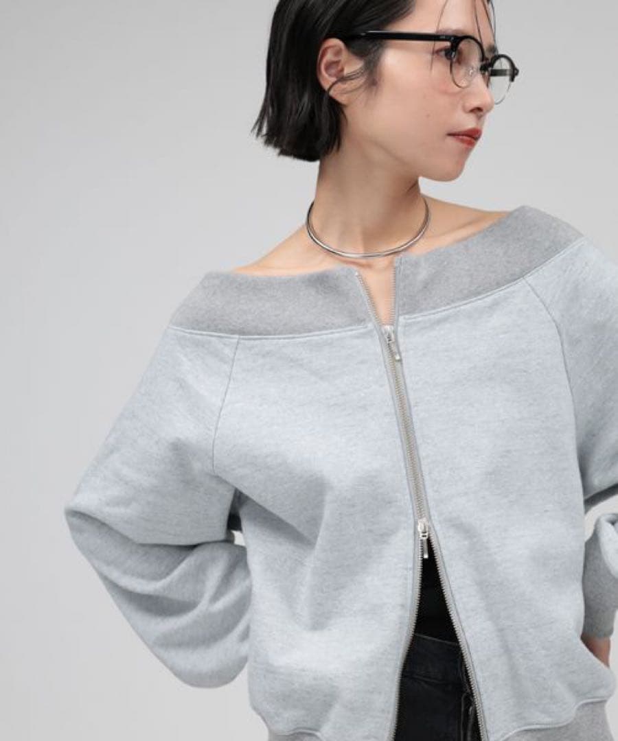 【oll】＜別注＞ZIPスウェット　オフショルダー
