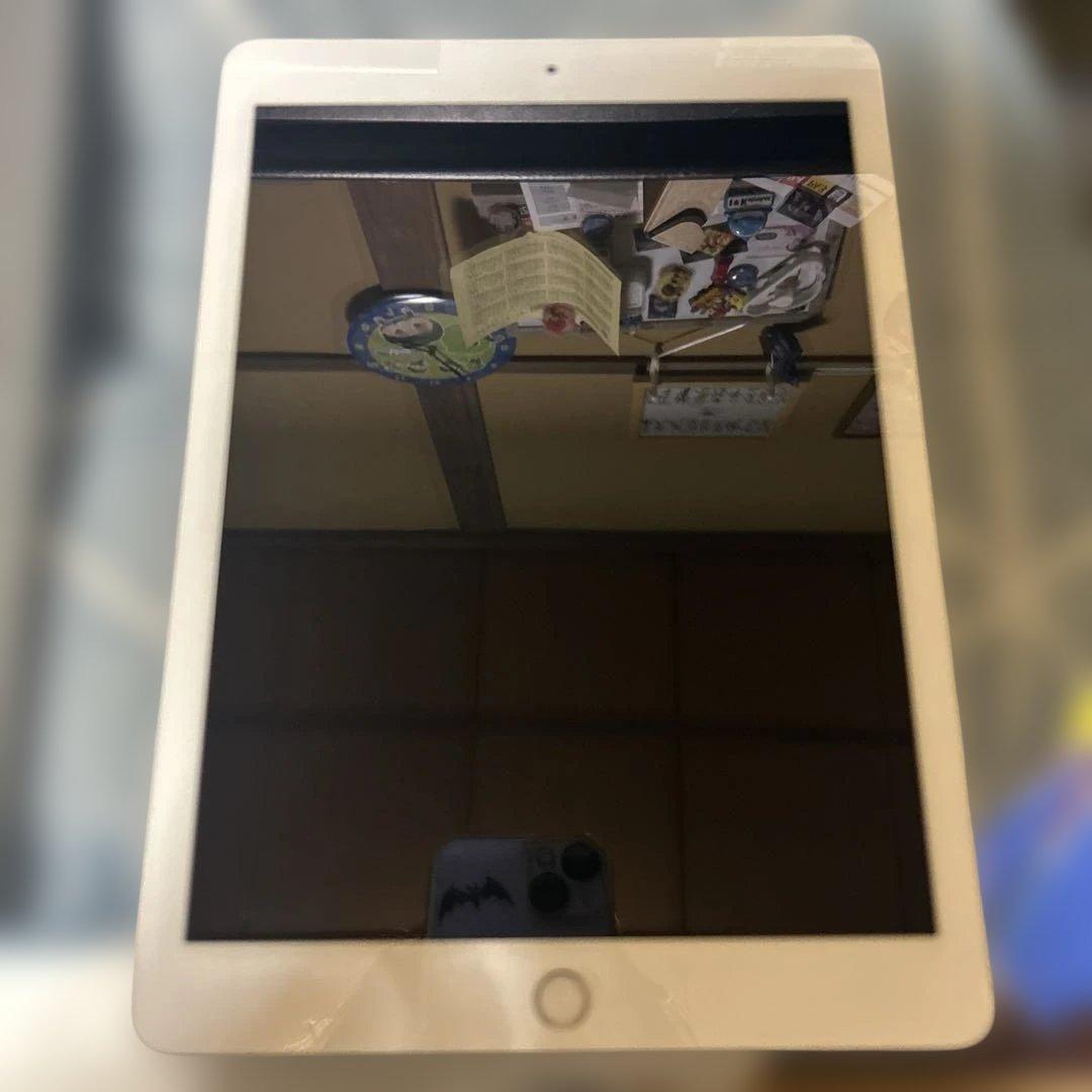 Apple iPad 第7世代Wi-Fi+Cellularシルバー 本体 箱付き