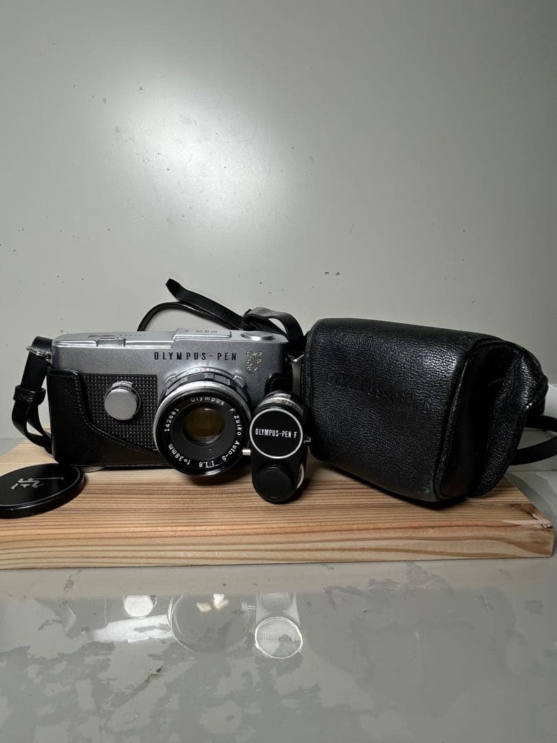 Olympus PEN F ハーフフィルムカメラ【難あり】