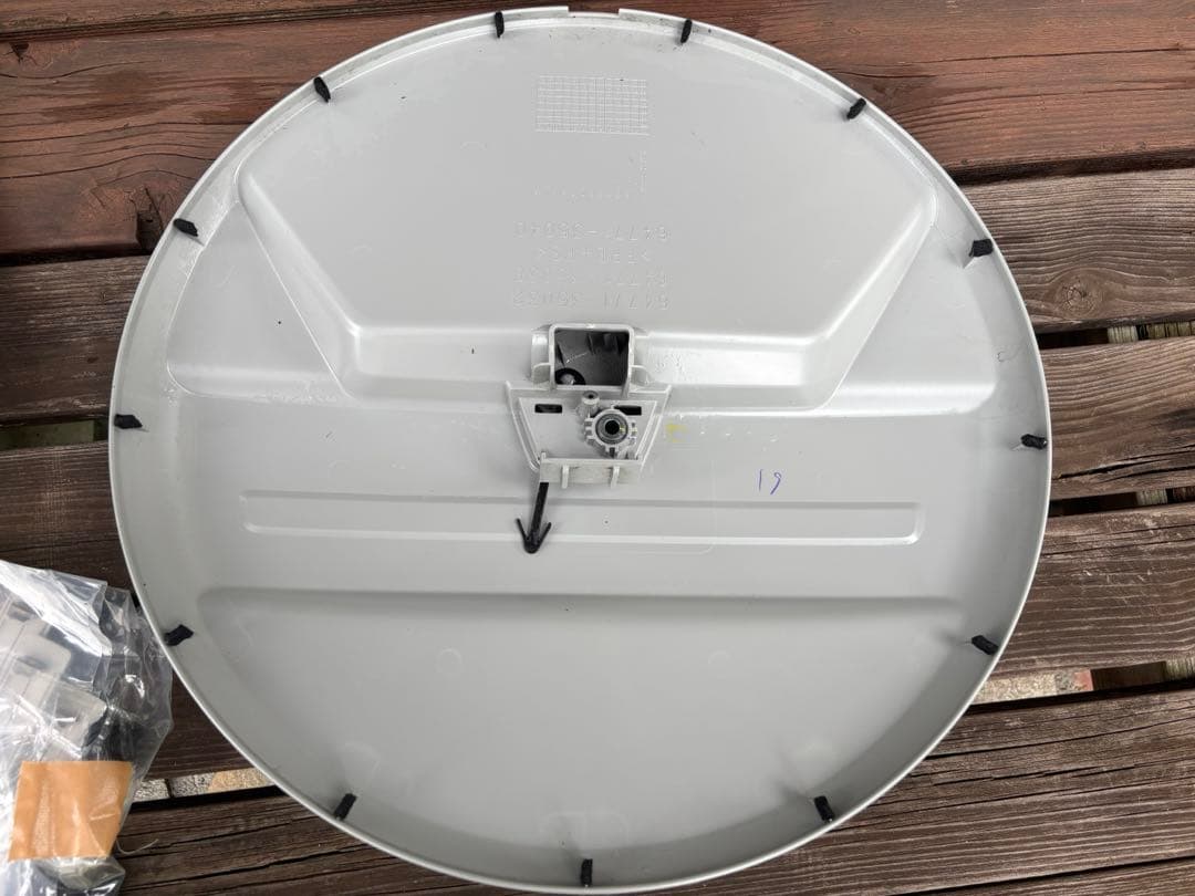 k*u様 【未使用】FJクルーザー　リアタイヤ　純正カバー