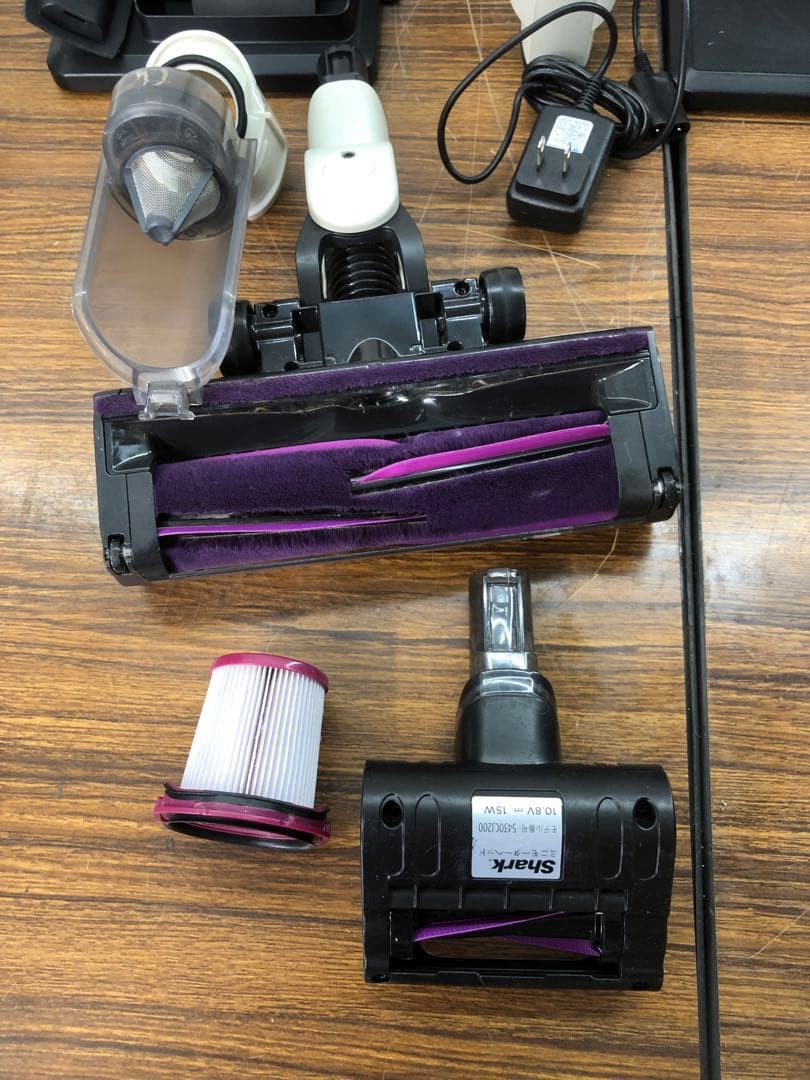 SHARK コードレススティッククリーナー LC200JIV 送料無料