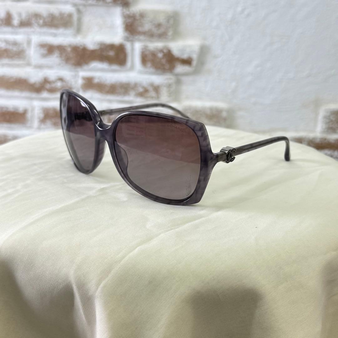 CHANELシャネル スクエアサングラス