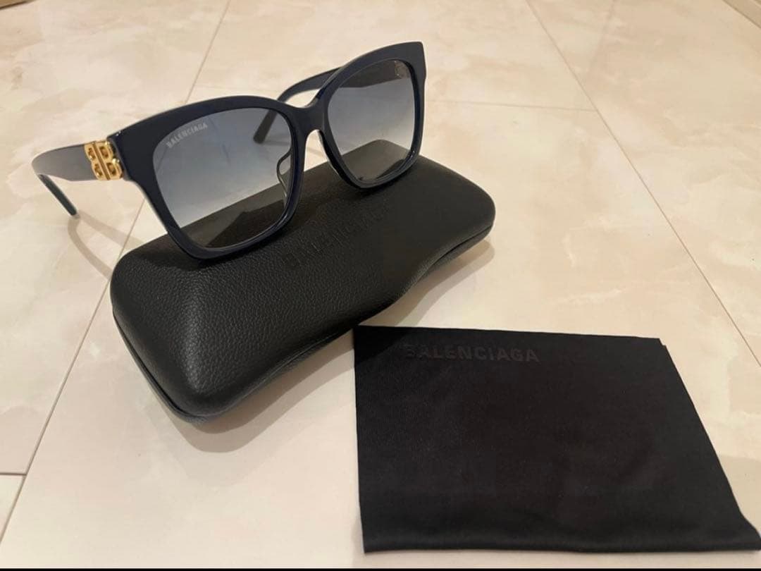バレンシアガ Dynasty Square サングラス