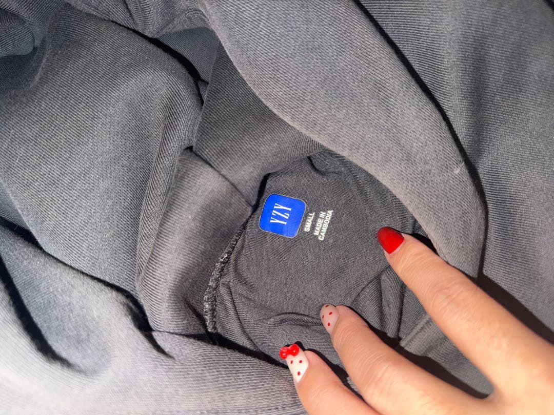 yeezy gap balenciaga /パーカー 鳩デザイン