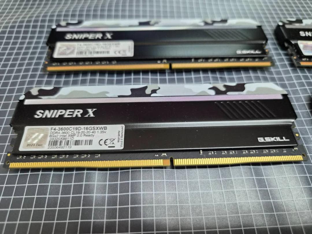 メモリー G.SKILL F4-3600C19D-32GSXWB