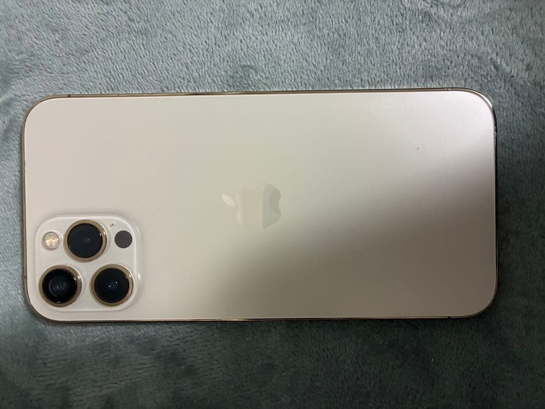 iPhone12promax ゴールド