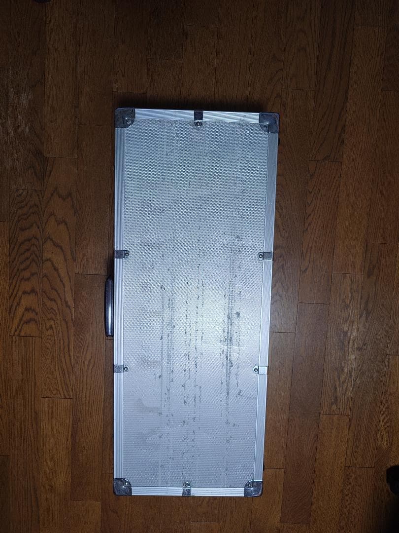 r*4様 尺八ケース　アルミ製ハードケースです。