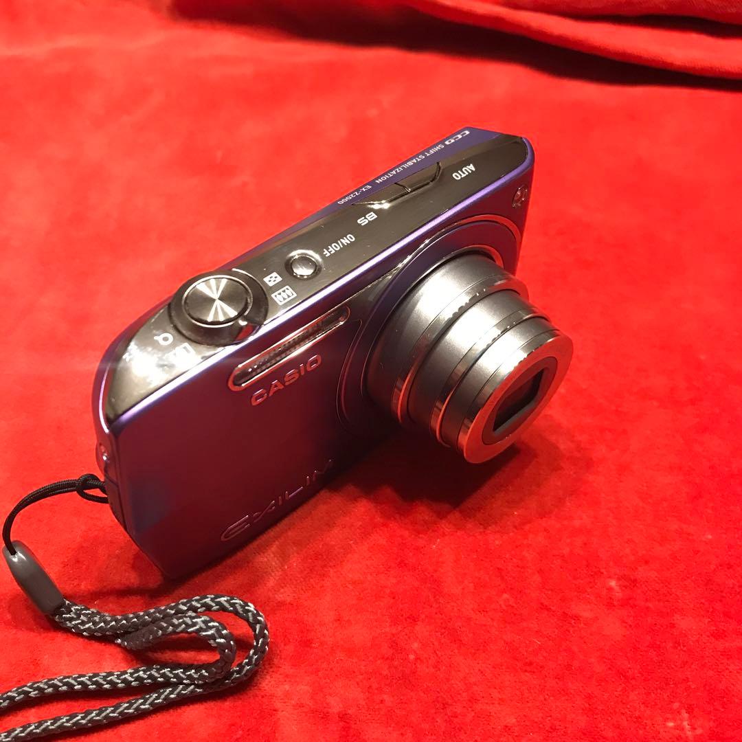 美品　カシオ CASIO EXLIM EX-Z2000 パープル デジタルカメラ