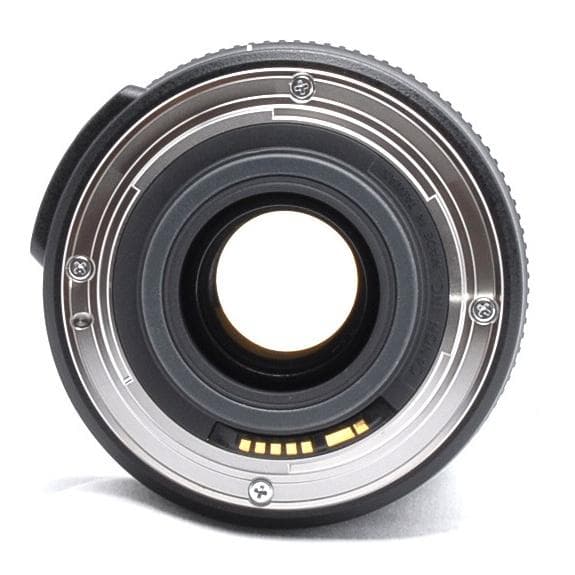 ❤︎遠近両用万能レンズ❤︎手振れ補正付❤︎Canon EF-S 18-135mm IS