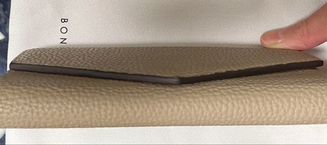 クリーニング後未使用　BONAVENTURA iPhone13 ケース