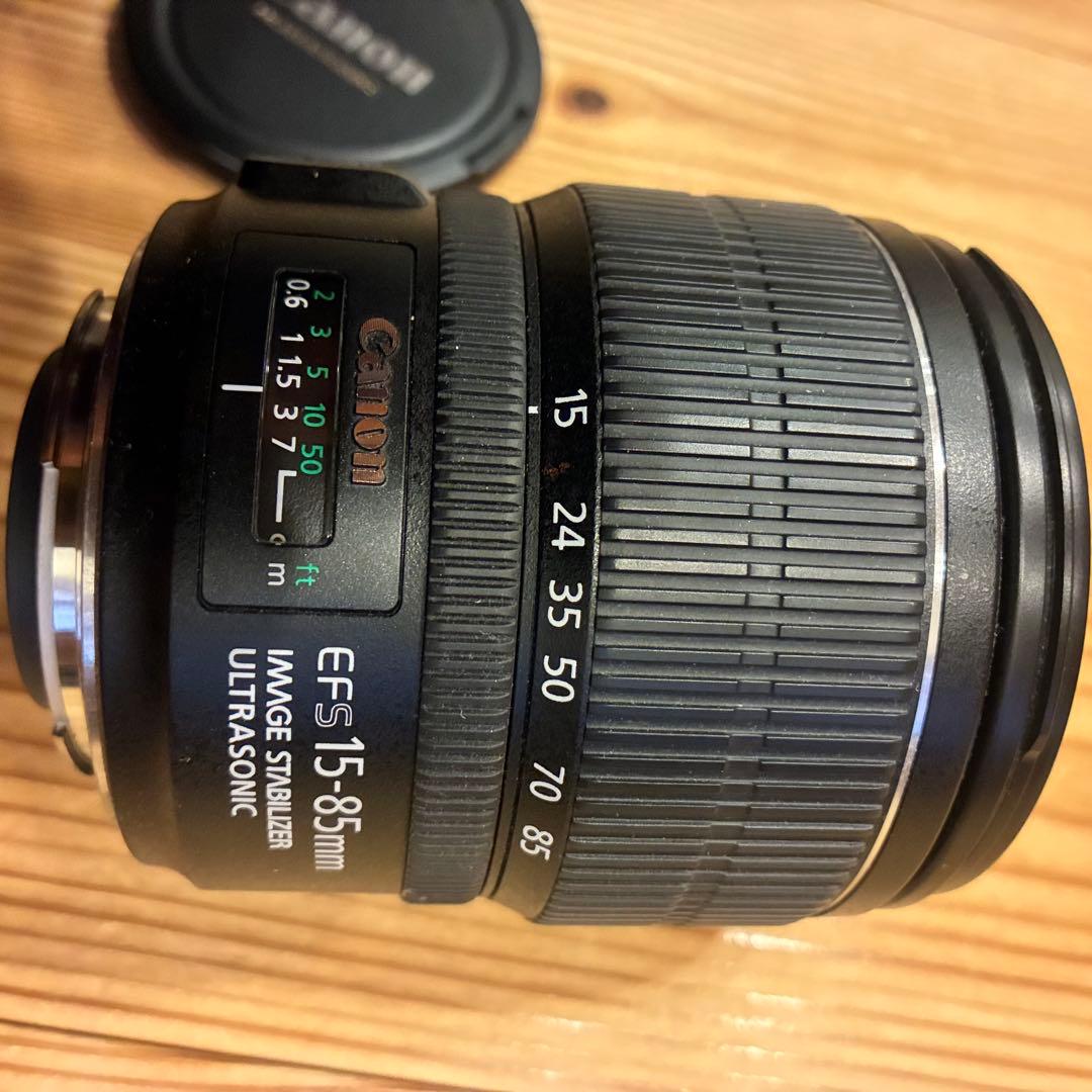 【美品】Canon EOS 60D デジタル一眼レフカメラ　レンズ充電器付き