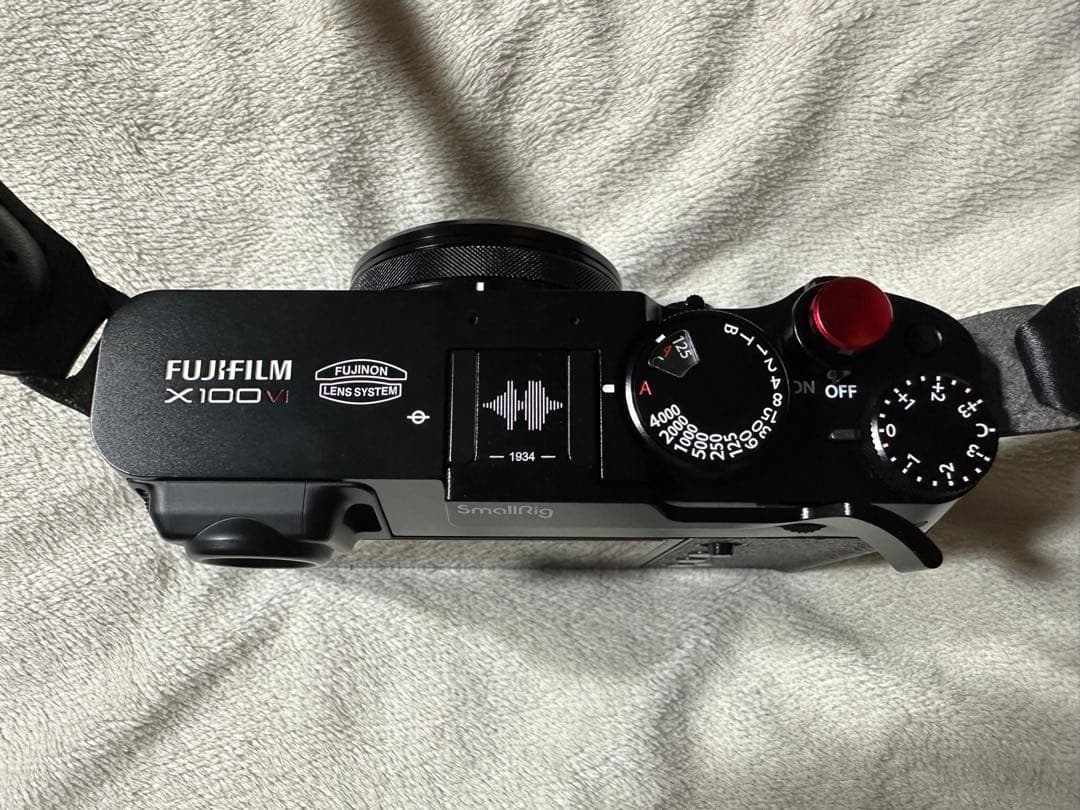 FUJIFILM X100VI 美品 おまけ付き シャッター回数2300回