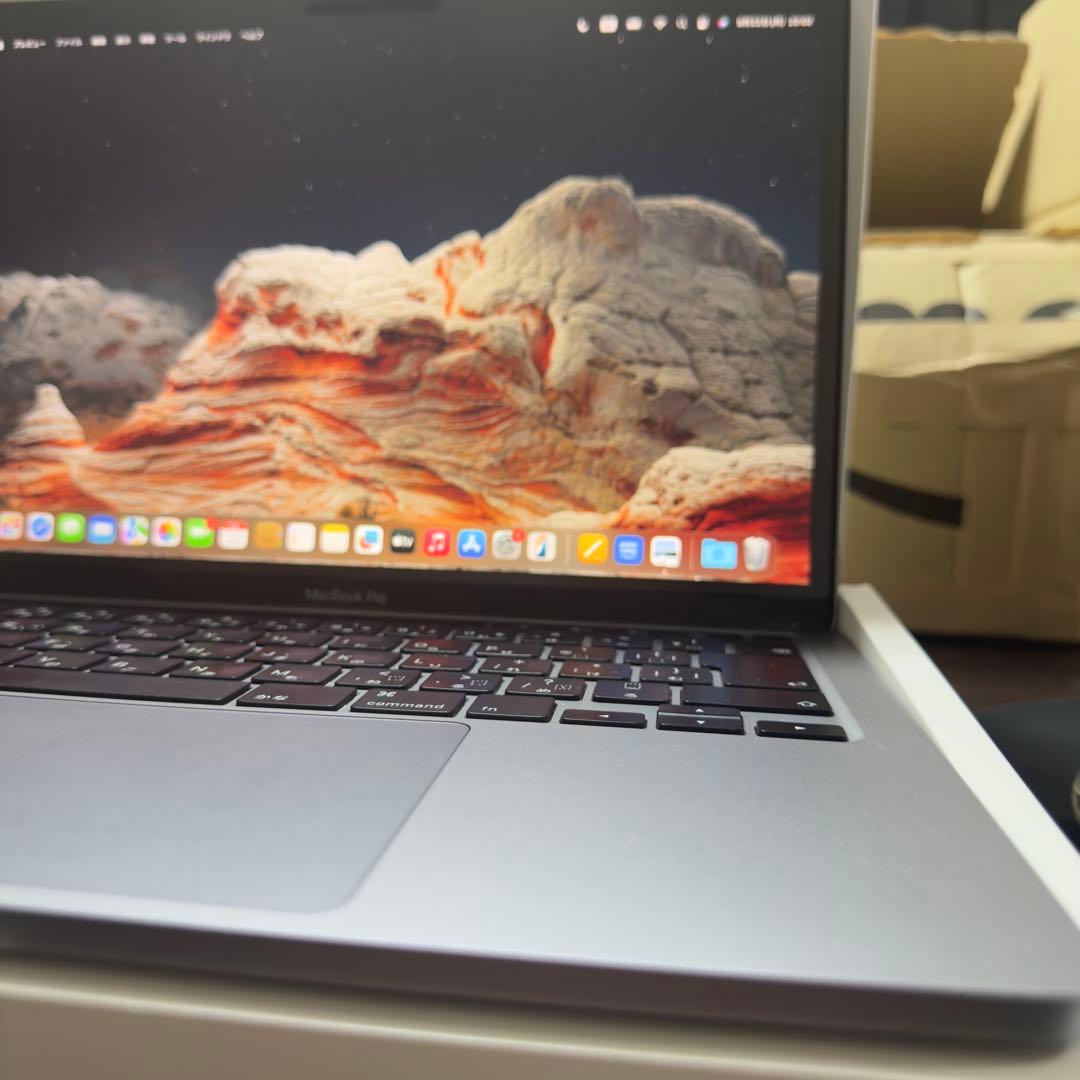 Apple MacBook Pro （13 インチ、2020)