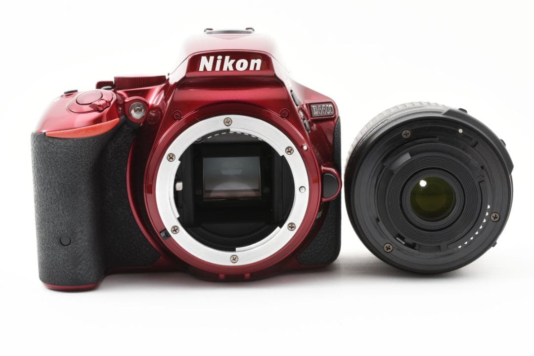 【美品】Nikon D5500 18-55 VRII kit レッド　動作確認済