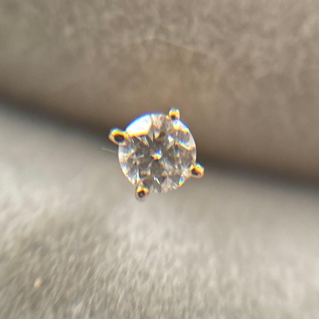 ラボクロウンダイヤ18k0.1カラットピアス