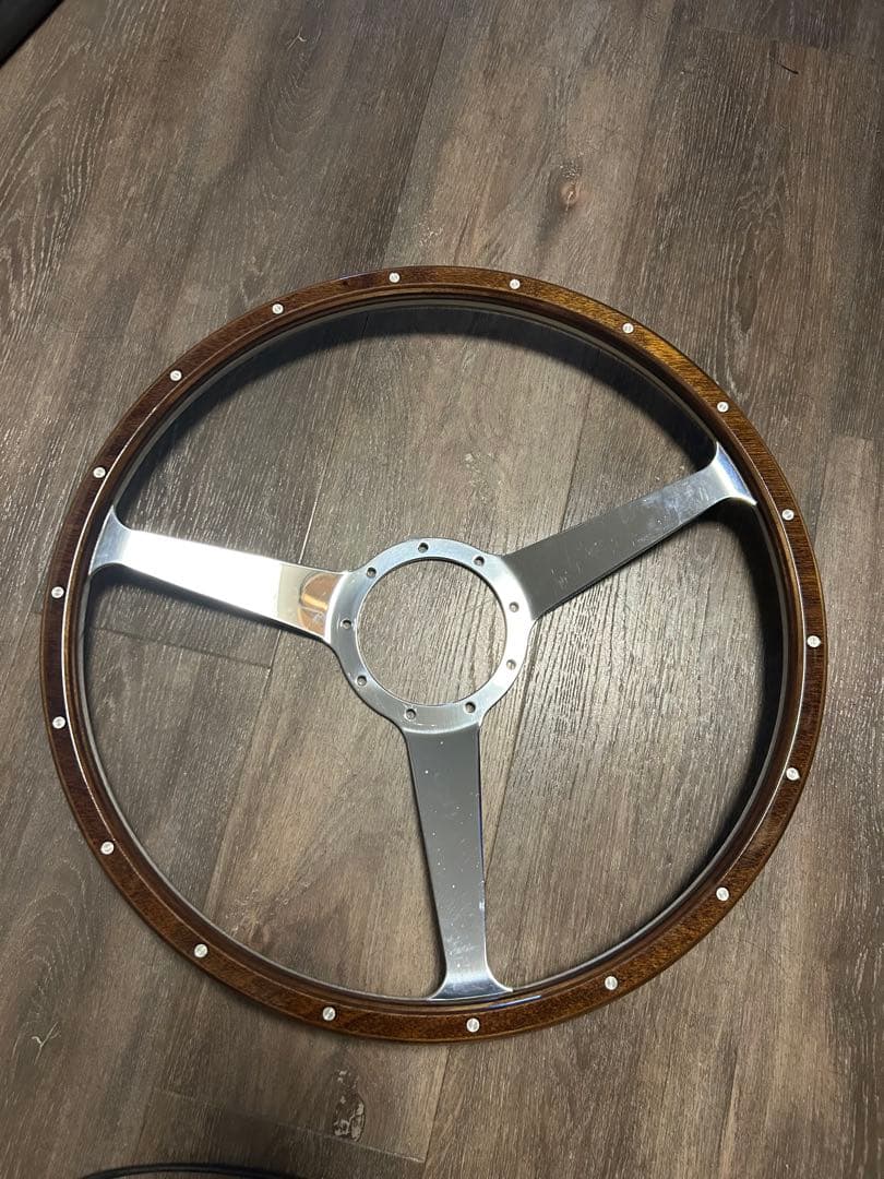 ウッドステアリング　9穴