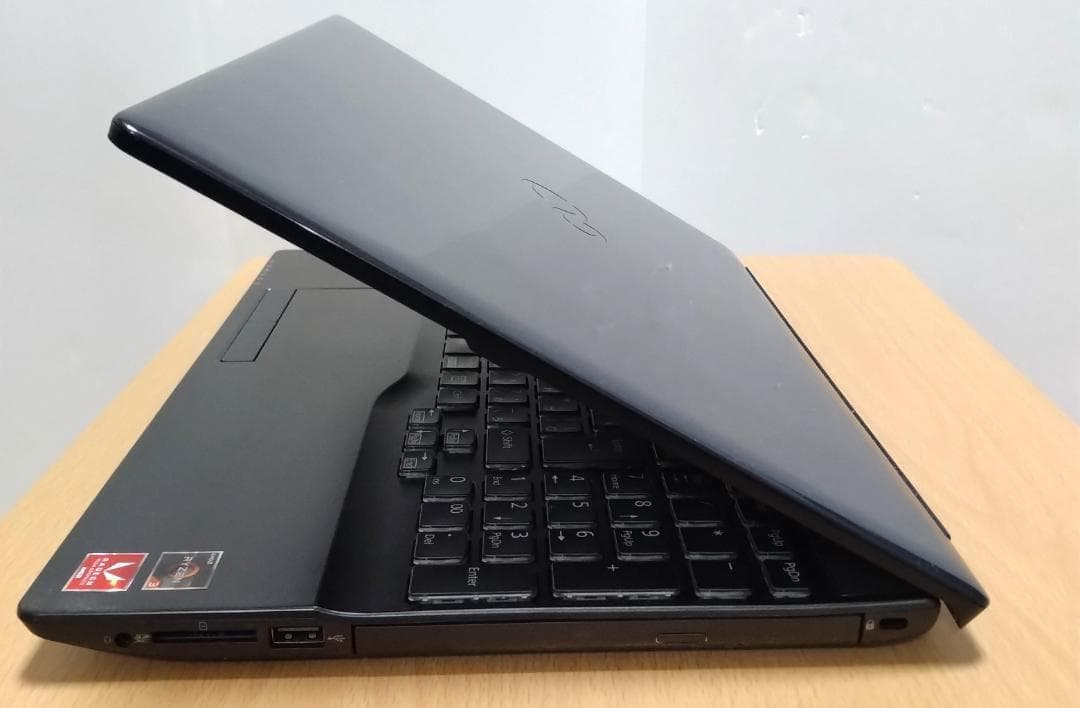 訳あり特価！富士通 Ryzen 3 3300U/SSD256GB/メモリ8GB