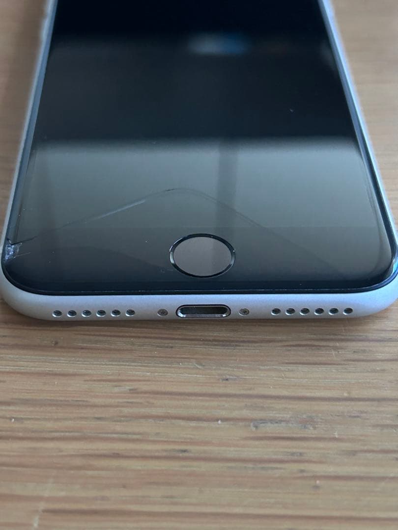 iPhone SE 第2世代 (SE2) ホワイト 64GB 画面割れ