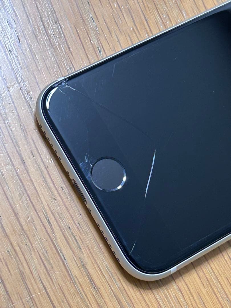 iPhone SE 第2世代 (SE2) ホワイト 64GB 画面割れ