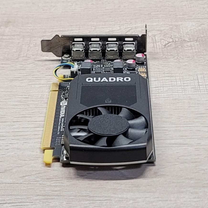 NVIDIA Quadro P1000 グラフィックボード（ロープロファイル）