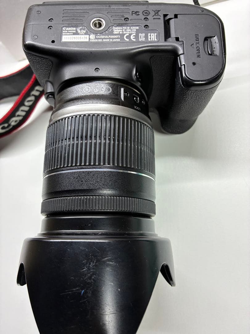 canon70d 18-200レンズ付き　予備バッテリー有り