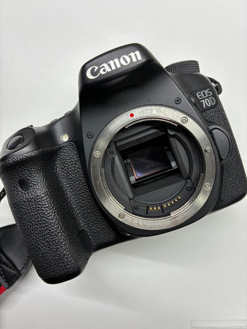 canon70d 18-200レンズ付き　予備バッテリー有り