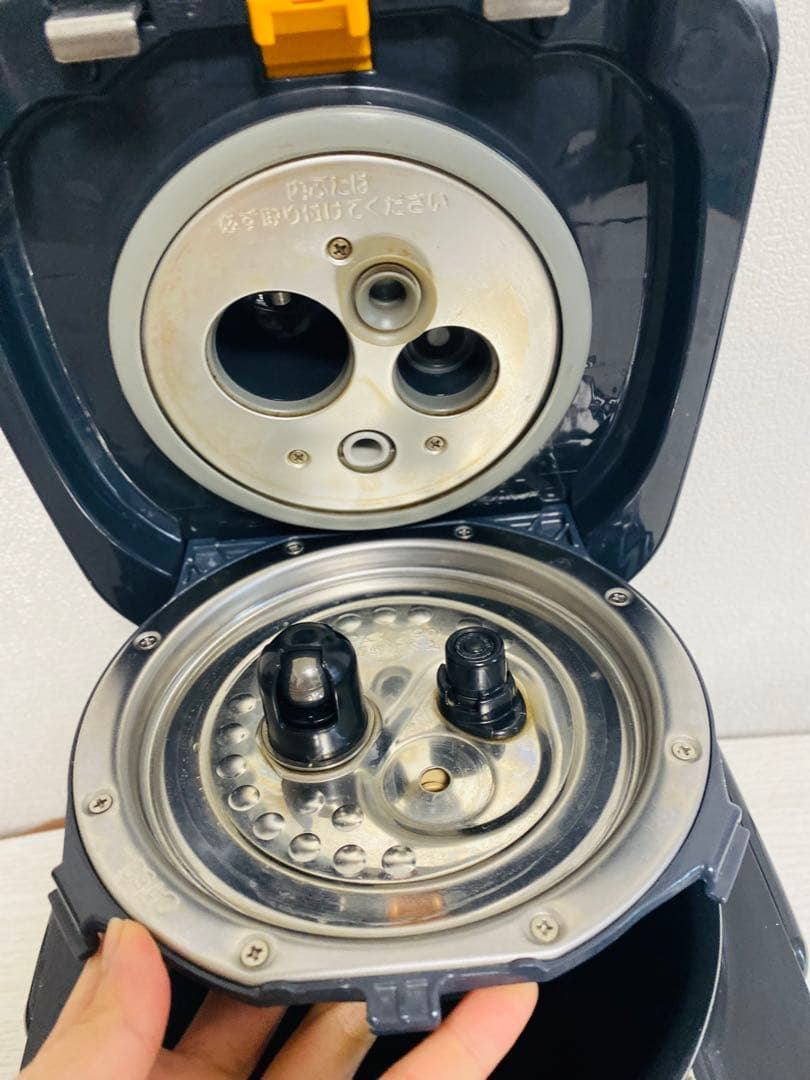 ZOJIRUSHI 圧力IH炊飯ジャー 極め炊きNP-RT05型 ブラック