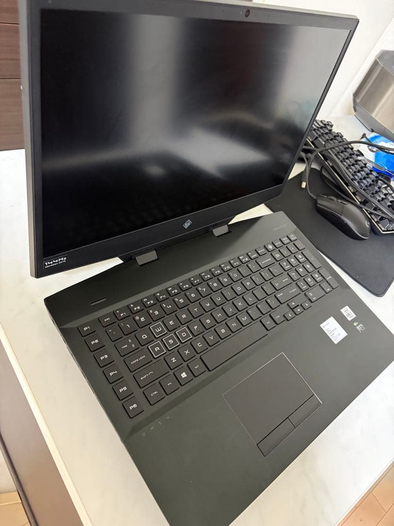 うるま　Intel i7-10750H NVIDIA RTX 2070