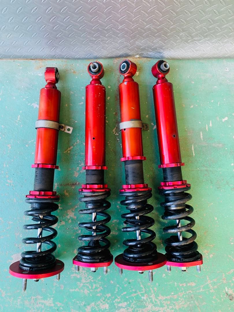 200系クラウン、メーカー不明、フルタップ式車高調