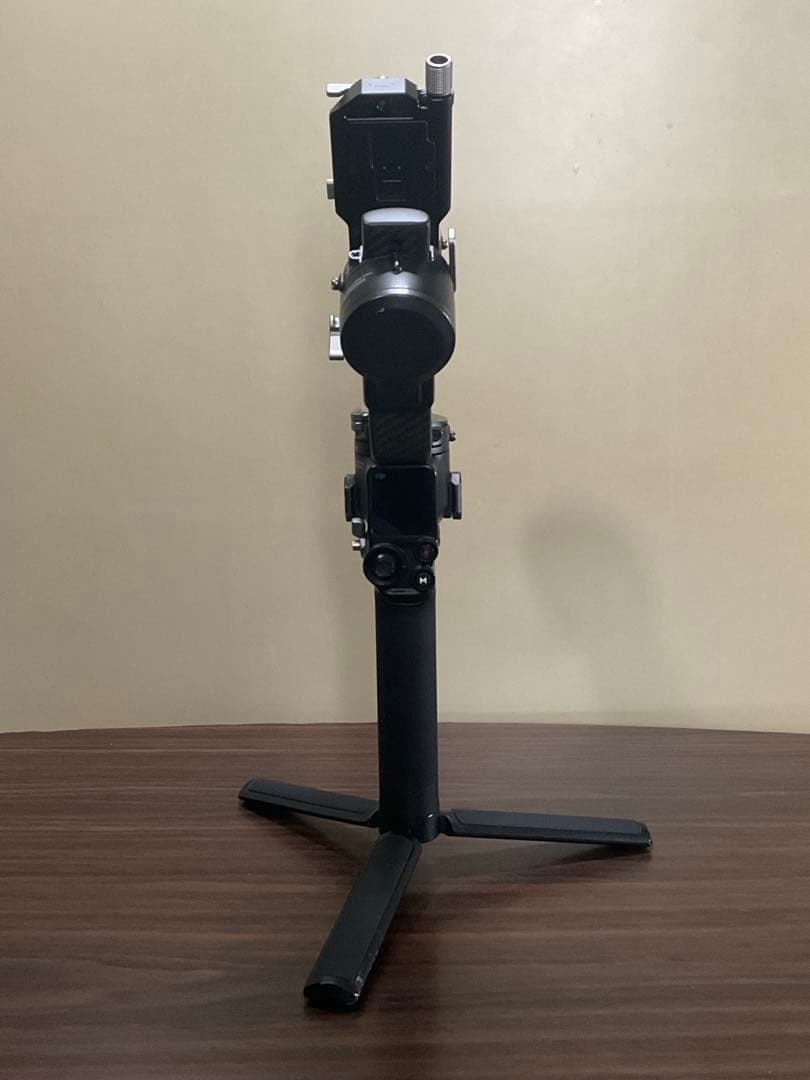 DJI RS2 PRO（カメラスタビライザー）