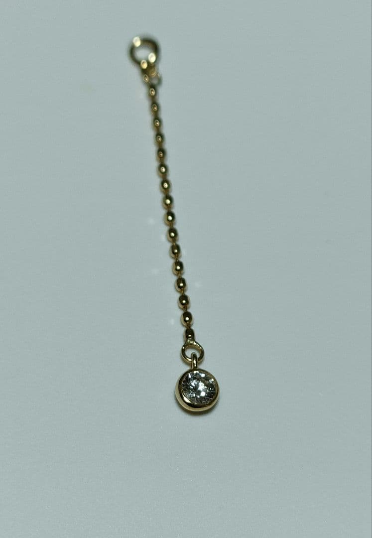 オレフィーチェ Ｋ18 マイクロヌードチェーン ピアス チャーム