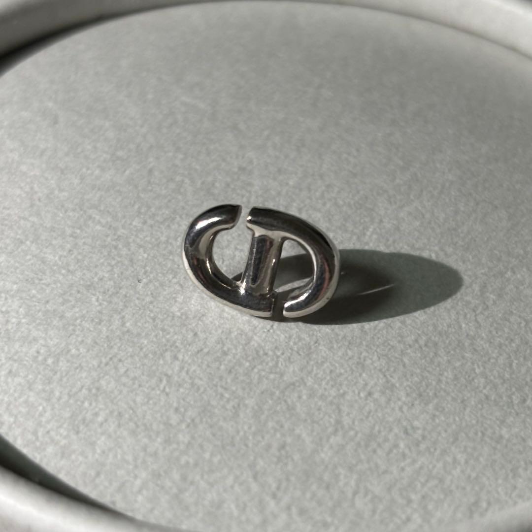 【限定値下げ】DIOR CD NAVY スタッドピアス（片耳）ディオールピアス