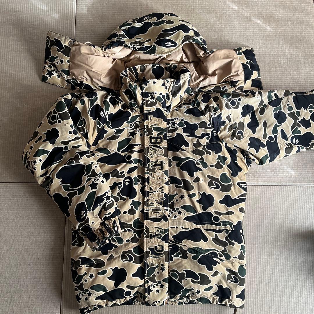 A BATHING APE迷彩柄フード付きダウンジャケット　メンズ　S