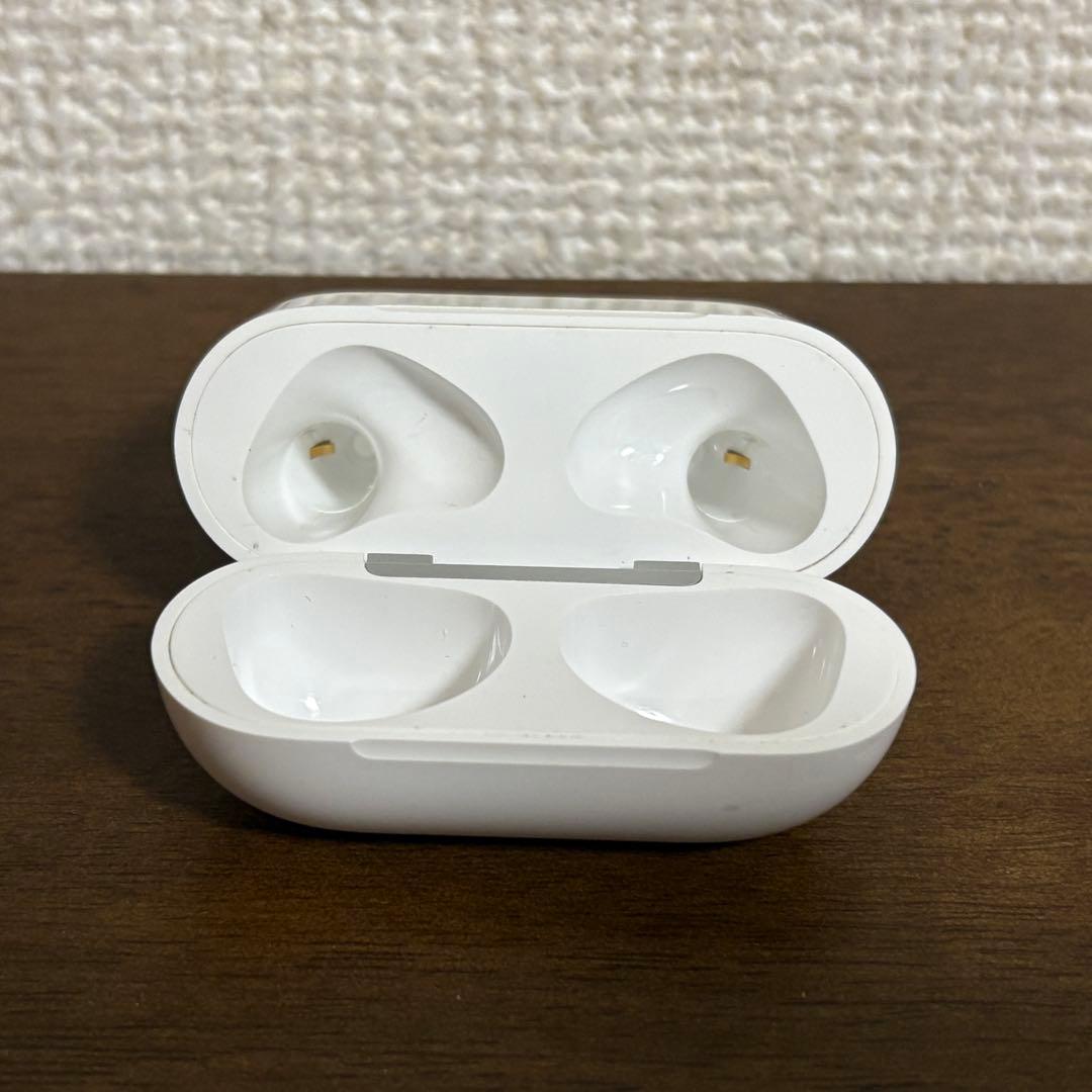 【AirPods 第３世代】中古品⭐︎箱あり・アクセサリ類未使用 正規品