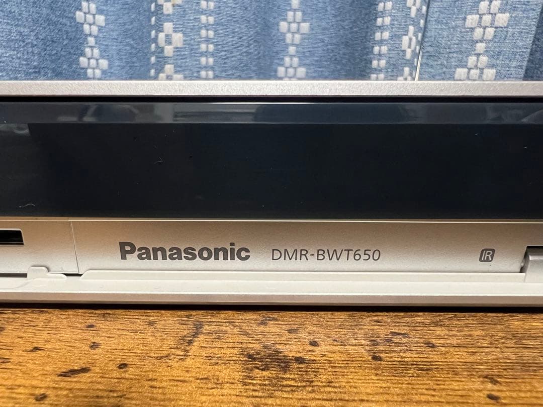 【美品】パナソニック ブルーレイレコーダー DMR-BWT650