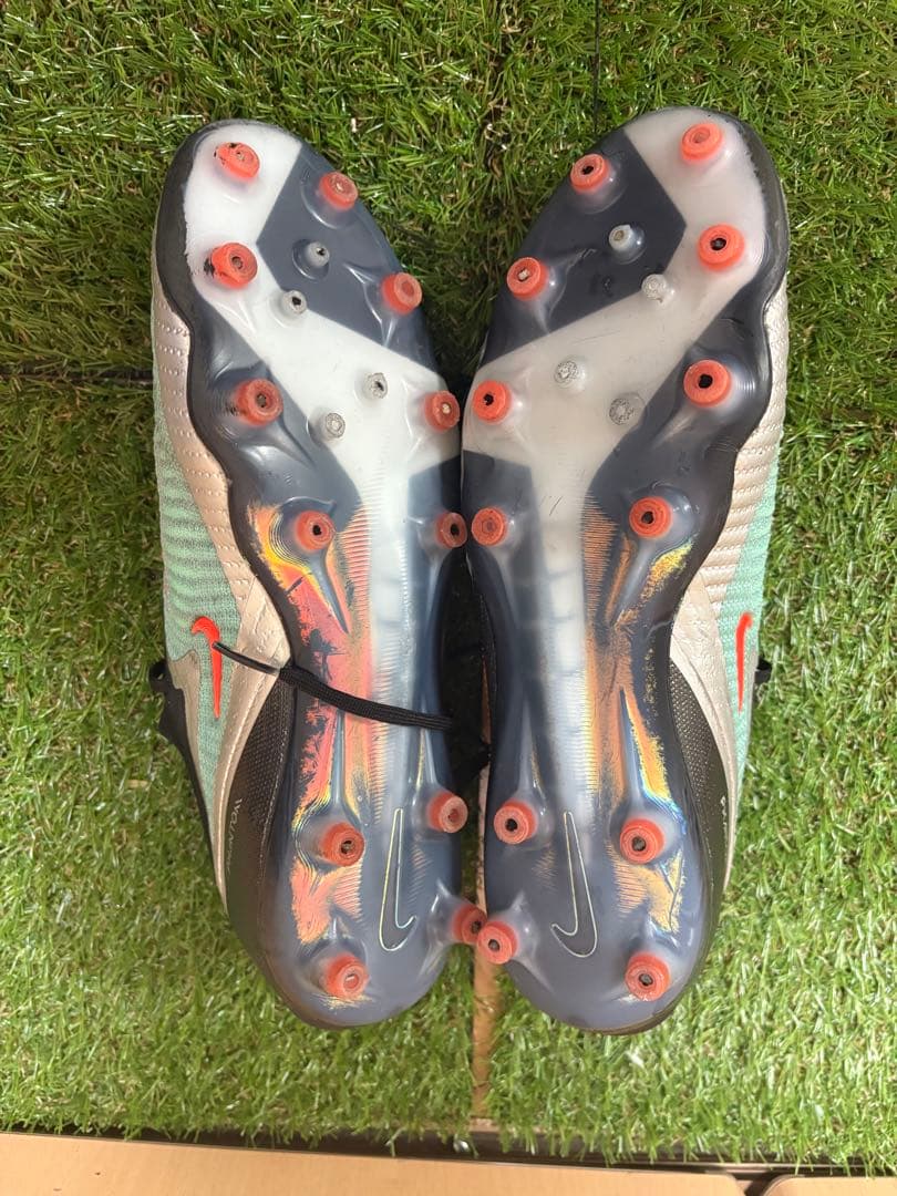 mrファントム 6 LOW エリート LE AG-PRO 26.5