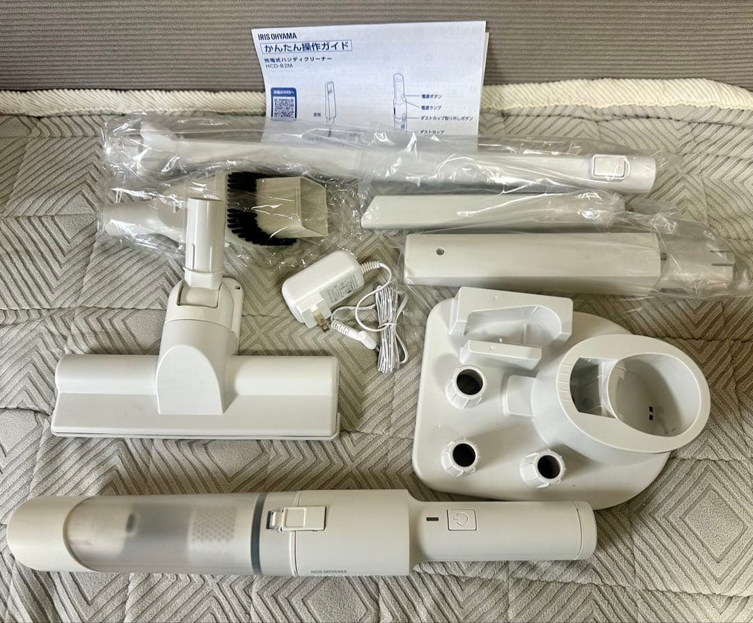 未使用 IRIS OHYAMA 充電式ハンディクリーナー HCD-B2M-W 白