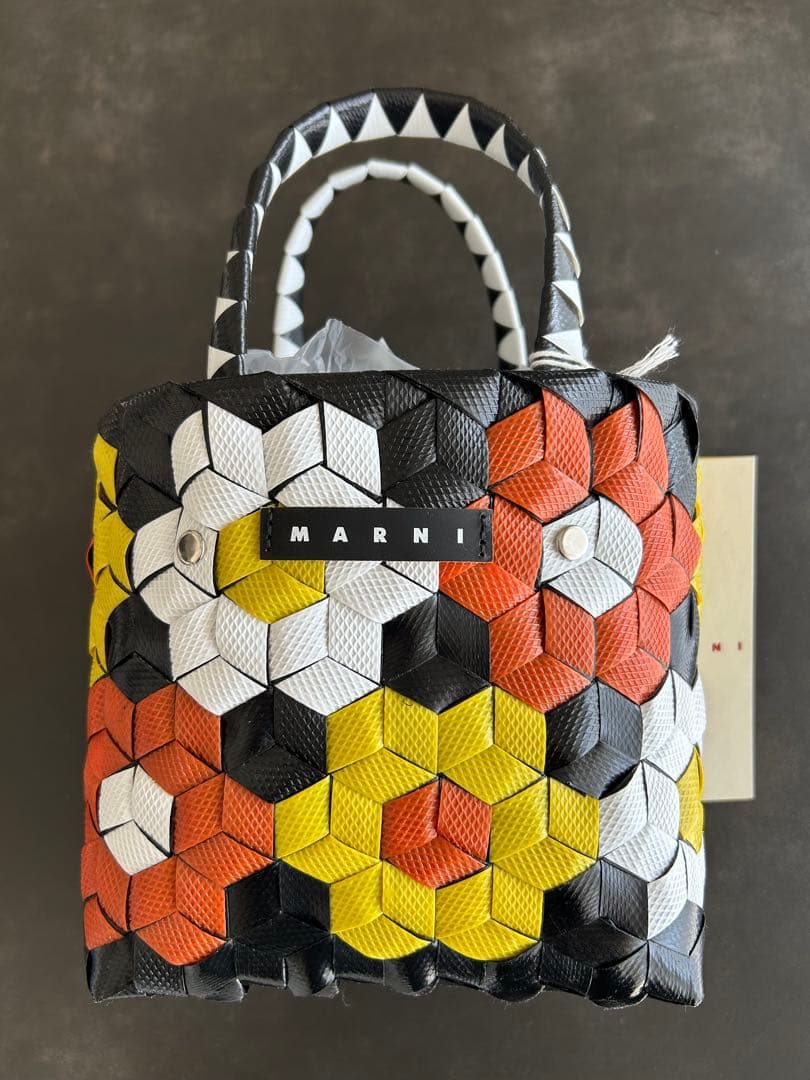 新品　marni カゴバッグ