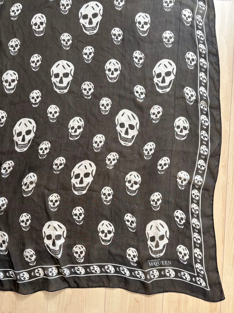 【美品】ALEXANDER McQUEEN スカル 大判スカーフ シルク100%